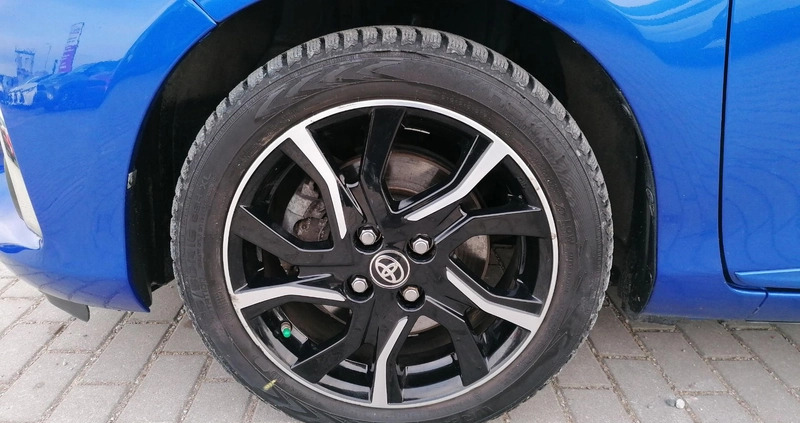 Toyota Yaris cena 67900 przebieg: 82231, rok produkcji 2017 z Grudziądz małe 232